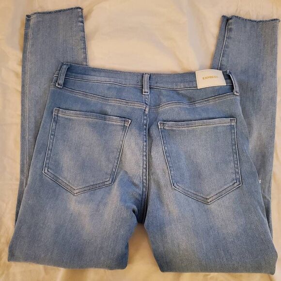 Express light blue skinny ankle distressed midrise raw hem jean 10 long - Picture 5 of 11